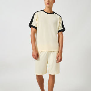 Ensemble de jogging d'été deux pièces décontractées personnalisables pour hommes T-shirt imprimé en coton/polyester Short pour salle de sport Ensemble court uni - Product Image 6