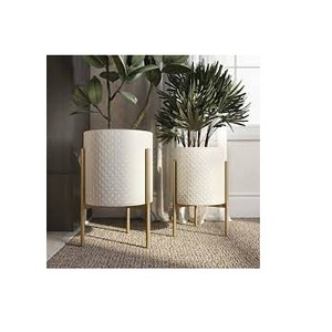 Ensemble de trois jardinières décoratives faites à la main en métal enduit d'émail écologique pour l'extérieur et l'intérieur - Product Image 4