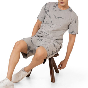 Venta al por mayor de camisetas y pantalones cortos para correr personalizados para hombre, conjuntos de camisetas y pantalones cortos con contraste de colores - Product Image 6