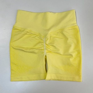 กางเกงขาสั้นเอวสูงไซส์ใหญ่พิเศษสำหรับผู้หญิงกางเกงเล่นโยคะเบอร์มิวดาสีพื้นกางเกงยกก้นเอวกลางแบบถักมีบริการ OEM - Product Image 3