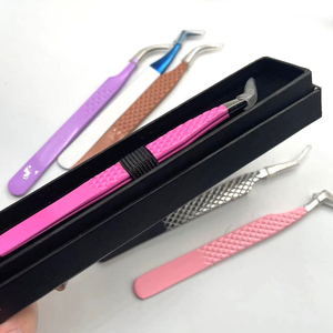 Pince à cils en acier inoxydable personnalisée en gros boîte en vrac isolation marque privée pince à cils pointe en fibre avec ensemble de breloques - Product Image 3