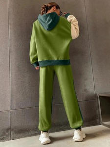 Venta al por mayor de entrenamiento de las mujeres de sudor chándal hecho a medida con capucha y Joggers de algodón polar chándal - Product Image 5
