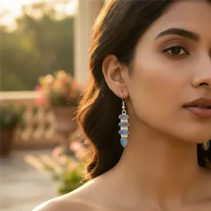 Boucles d'oreilles pendantes pour femmes en argent plaqué, serties d'opale, forme géométrique, style bohème, bijoux de mode pour le quotidien et les mariages - Product Image 1