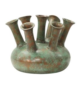 Florero de metal de hierro elegante y bellamente detallado con un encanto vintage rústico perfecto para una estética de habitación elegante - Product Image 5