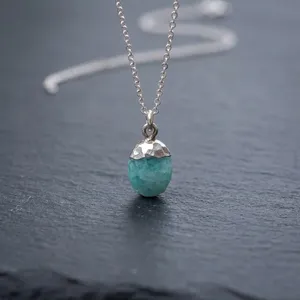 Collar con Colgante Ovalado de Amazonita Oceánica, Color Verde Azulado, Cadena Delicada para Usar en Capas, Plata de Ley 925, Estilo Minimalista, para Compromiso o Boda - Product Image 5