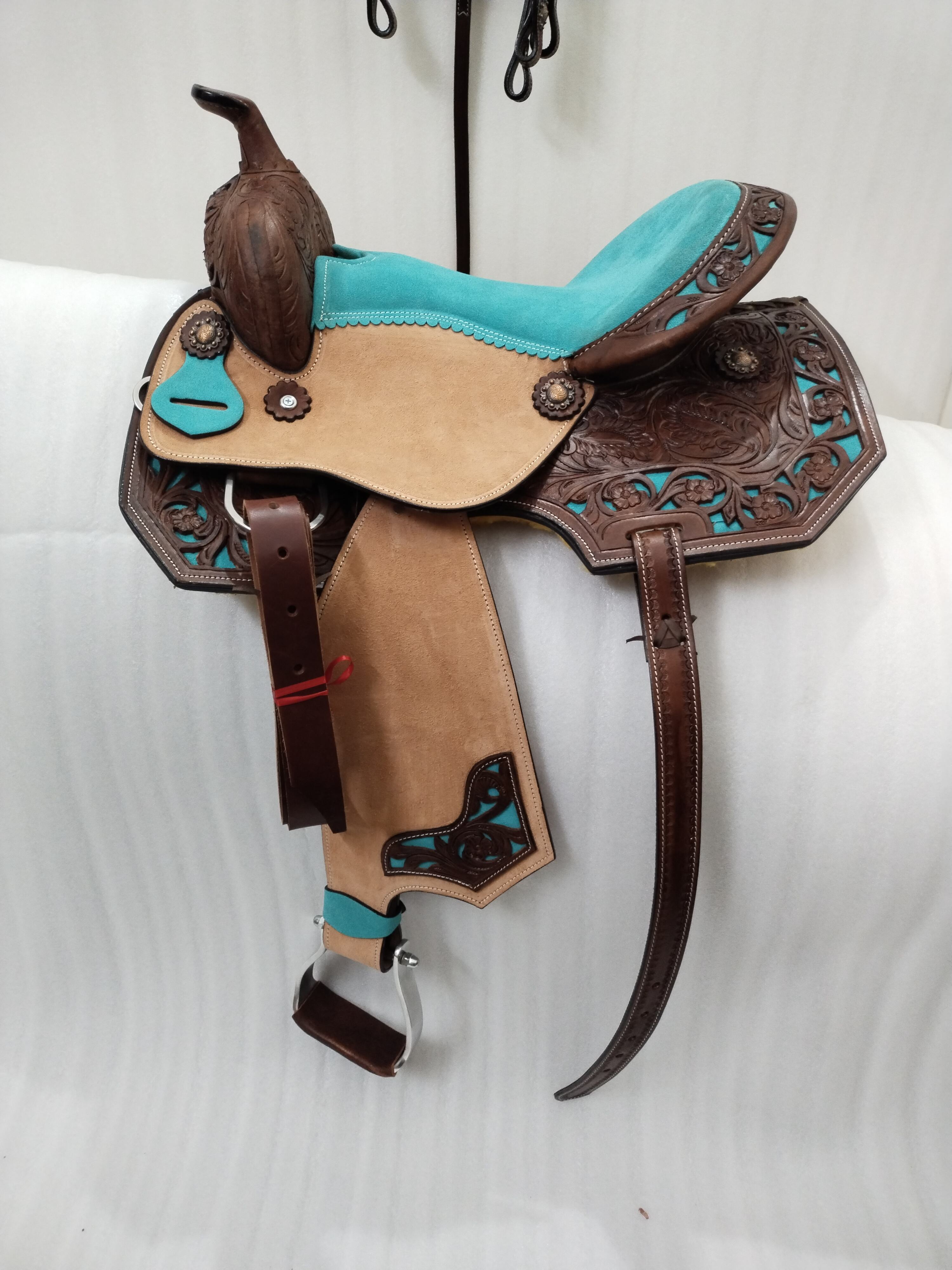 สีน้ำตาล