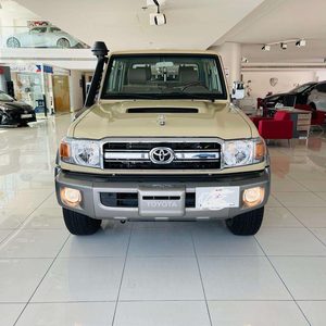 Toyota Land Cruiser 70 Série VDJ Double Cabine Diesel à Transmission Manuelle, Modèle 2024 d'Occasion - Product Image 4