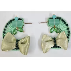 Boucles d'oreilles rouges faites à la main pour femmes élégantes perles conception de goutte bijoux de mode pour mariage peau sensible sans danger - Product Image 3