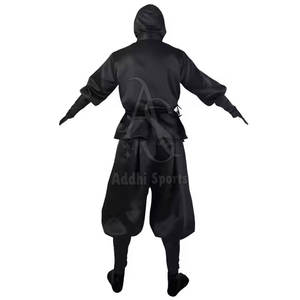 Uniforme Ninja léger avec tissu flexible pour un mouvement facile et des sessions d'entraînement - Product Image 3