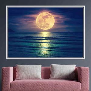 Impression sur toile Mer au clair de lune : élégante œuvre d'art de paysage côtier, toile encadrée blanche - Product Image 1