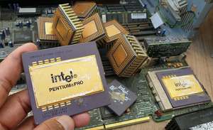 Chip de CPU PGA Vintage con Núcleo de Oro, Circuito Integrado Semiconductor para Reparación y Colección - Product Image 6