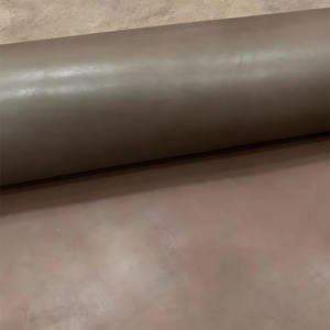 Feuilles de cuir de vachette métallisé, finition brillante douce, matériau multicolore pour la fabrication d'accessoires de mode DIY, l'artisanat et les projets créatifs - Product Image 3