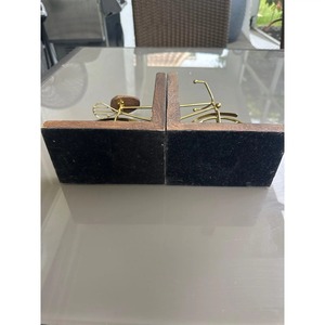 Porte-livres décoratifs en bois en forme de vélo, parfaits pour le bureau, la table d'étude et la décoration d'espace de travail créatif, fabriqués à la main en Inde - Product Image 6