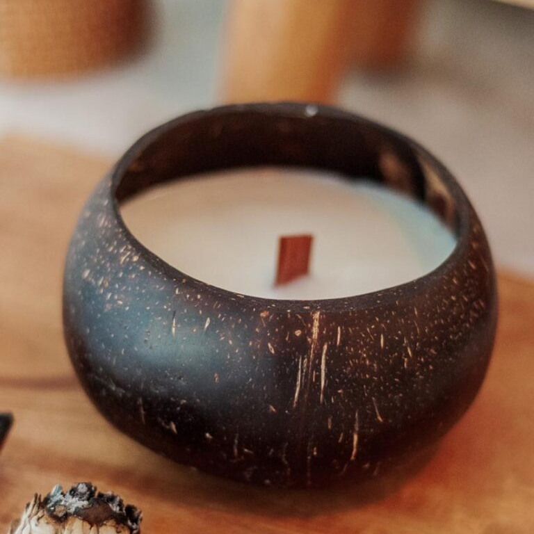 Woodwick Icy Woodland candela profumata con stoppino in legno