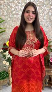 Ensemble Salwar et Bas d'Hiver pour Femmes, Kaftan Spécial pour les Fêtes et les Occasions à Dubaï, Travail Multi-Pierres, Tissu en Fausse Fourrure, Longueur Genou - Product Image 3