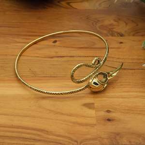 Brazalete Ajustable con Calavera de Pájaro Dorado, Brazalete Bohemio, Joyería Gótica, Brazalete Minimalista, Regalo para Mujer - Product Image 4