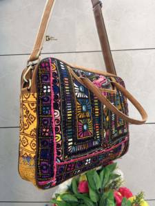 Nuevo diseñador Banjara hecho a mano con cierre de cremallera bolso de mensajero Boho indio Vintage elegante para mujeres - Product Image 2
