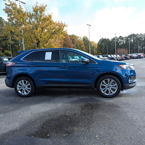 Ford Edge Titanium AWD 2022, transmission intégrale, moteur 1-4 cylindres, essence, automatique, SUV/5 places - Product Image 1