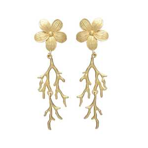 Boucles d'oreilles fleur en plaqué or avec branches en cascade - Product Image 1