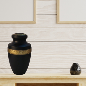 Urnes funéraires métalliques classiques les plus vendues pour adultes, fabriquées en Inde, urnes décoratives pour cendres humaines en gros - Product Image 2