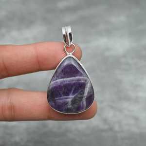 Collar con Colgante de Amatista Morada, Piedra Preciosa Natural, Plata de Ley 926, Joyería Hecha a Mano, Elegante Regalo - Product Image 1