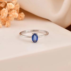 Anillo de plata clásico con llamativa piedra preciosa de kynita ovalada, regalo de compromiso elegante, Juego de piezas de aniversario de fiesta en artesanía fina - Product Image 1