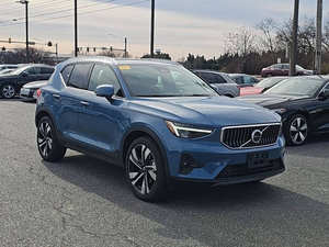 Volvo XC40 B5 Plus 2023 Usado en Buen Estado, Tema Bright - Product Image 4