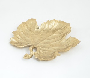 Plateau de service à feuilles sèches en aluminium moulé à la main créatif à bas quantité minimale de commande grossiste fabricant vente directe en usine - Product Image 1