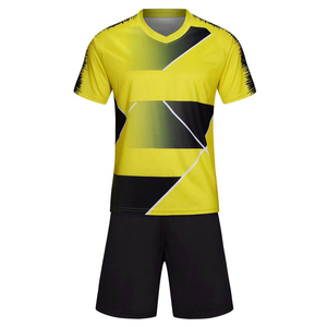Uniformes de fútbol de poliéster 100% hechos a medida, nuevo diseño con sublimación a la venta - Product Image 1