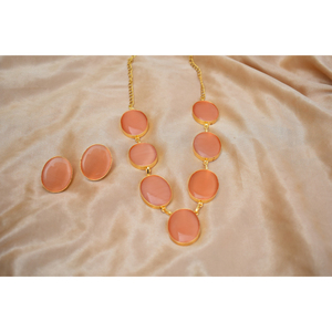 Collier de perles de pierre de finition en laiton plaqué or pour femmes et filles, nouvelle mode indienne élégante et traditionnelle - Product Image 6