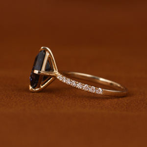 Anillo de compromiso de diamante cultivado en laboratorio de corte princesa azul, oro sólido de 14K, ajuste de pavé de moda, certificado IGI, anillo fino para mujer - Product Image 2