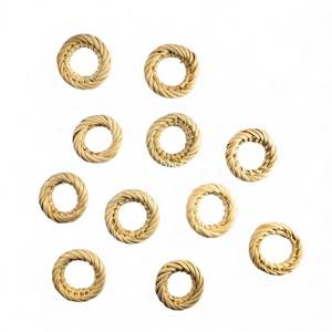 Abalorio Artesanal de Ratán, Componente de Joyería de Fibra Natural para Pendientes y Collares de Vietnam - Product Image 2