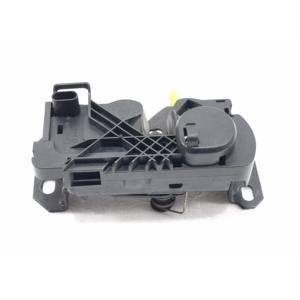 Serrure de capot avant MERCEDES Classe B W246 2ème Série A2468700558 (12>) - Product Image 3