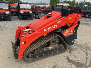 Chargeuse compacte Kubota SCL1000 d'occasion, chargeuse-pelleteuse, capacité de charge nominale de 7 tonnes, pompe hydraulique Eaton, moteur, à vendre - Product Image 3
