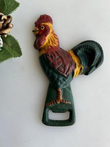 Abrebotellas grande de hierro fundido Premium con aspecto antiguo, perfecto para interiores rústicos, reuniones al aire libre y casas de campo - Product Image 5