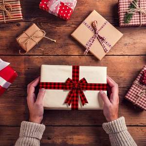 Nastro Natalizio a Quadri Buffalo da 50 Iarde, Materiale in Iuta, 25 Iarde X 2 Rotoli - Product Image 1