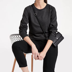 Sweat-shirt décontracté à manches longues pour femmes nouveauté-Logo avant de style streetwear couleurs personnalisables Positions de logo respectueux de l'environnement - Product Image 3