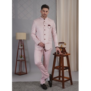 Traje de Dos Piezas Rosa de Diseño Único y Moderno para Hombre, para Bodas, Fiestas, Oficina y Eventos Nocturnos, Disponible para Exportación - Product Image 1