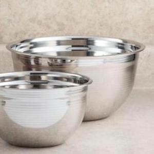 Bol de service en acier inoxydable de qualité supérieure avec un design sophistiqué idéal pour les chefs professionnels et les cuisiniers à domicile - Product Image 1