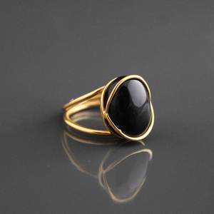 Anillo Romántico y Moderno de Plata Esterlina 925 para Mujer, con Piedra Negra Ovalada, Bañado en Oro, Diseño Único, para Fiesta o Aniversario - Product Image 1