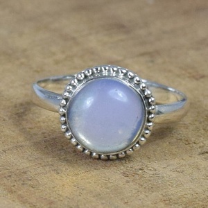 แหวนเพชรโอปอลสีเงินทรงกลมสีเงินแท้925ออกแบบทำด้วยมือของขวัญครบรอบปีที่หรูหรา - Product Image 1