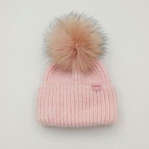 หมวกบีนนี่ขนแกะแบบถักโลโก้ออกแบบได้ตามต้องการหมวกบีนนี่มีพู่แบบหรูหราถอดออกได้สำหรับฤดูหนาว - Product Image 6