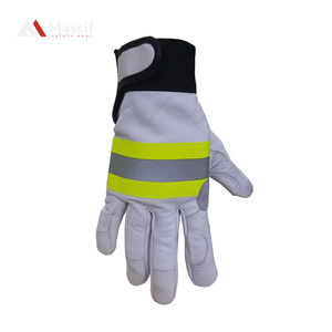 Gants de gréeur de sécurité d'hiver personnalisés en gros du fabricant en peau de chèvre de bonne qualité avec doublure en coton Soudeurs d'extérieur - Product Image 4