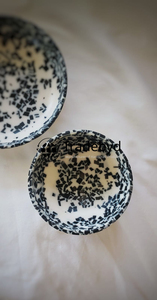 Tazón de resina hecho a mano con acabado de lujo ideal para espacios de vida elegantes y servicio Tradebyd - Product Image 2