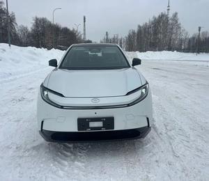 2025 B X 5 V 5 0 SUV AWD R18 Neumáticos Batería de Litio Asientos de Cuero Cámara Trasera Techo Solar Panorámico Luces LED Batería de 110 kWh - Product Image 1