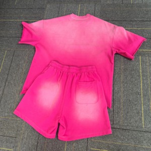 Conjunto de dos piezas informal de verano para hombre, camiseta ligera de manga corta y pantalones cortos, conjunto a juego para comodidad y aspecto elegante - Product Image 4