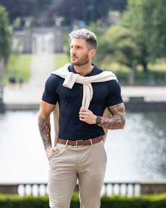 Polo de hombre personalizado al por mayor camiseta Polo de algodón orgánico amigable azul colección de verano precio de fábrica muy exigente - Product Image 5