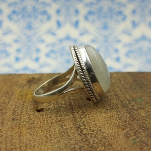 Anillo personalizado de piedra lunar arcoíris de Fuego Azul Natural para mujer, joyería de boda de Plata de Ley 925, proveedor indio - Product Image 3