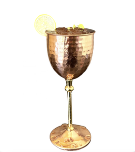 Gobelet à vin en cuivre fait main Divris avec long pied, design moderne, écologique, capacité 320 ml, option logo personnalisé pour les fêtes - Product Image 5