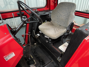 รถแทรกเตอร์ฟาร์ม 65 แรงม้า Massey Ferguson 575 ขับเคลื่อน 4 ล้อ รถแทรกเตอร์เกษตร ดีเซล รถแทรกเตอร์มือสองสำหรับขาย - Product Image 5